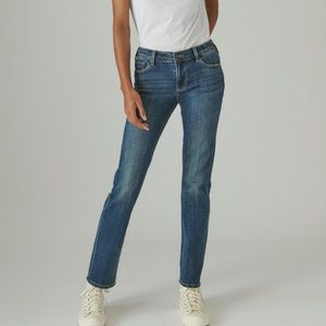 NWT- Size 31 Lucky Brand Sweet Crop Jeans